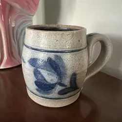 VTG COFFEE MUG BLUE GRAY SALT GLAZE POTTERY FLOWERS UNSIGNED ROWE POTTERY WORKS?