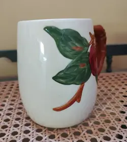 VINTAGE EARTHENWARE