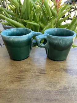2 VINTAGE HULL POTTERY GREEN DRIP COFFEE CUPS MUGS OVEN PROOF USA * XLNT!