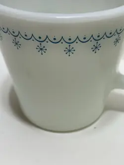 GLASS MUGS.