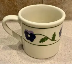 PANSY TRADITIONAL MUG
