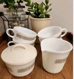 SAUCERS CREAMER