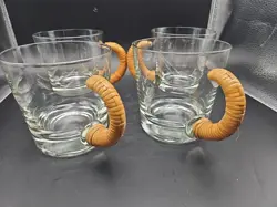GLASS MUGS W/