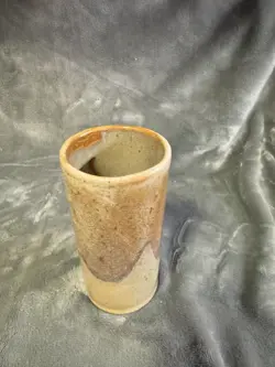 THROWN BROWN
