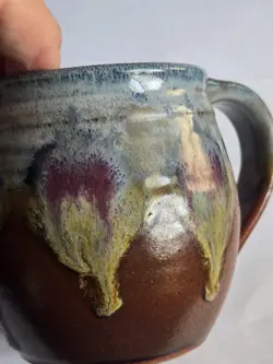 STUDIO POTTERY HAND