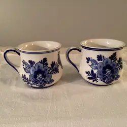 VTG DELPH BLUE HOLLAND HAND PAINTED MUG/CUP WINDMILL AND FLORAL DESIGN 3 INCHES