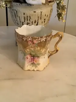 VINTAGE PORCELAIN CUP