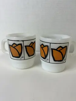 TULIP WHITE GLASS