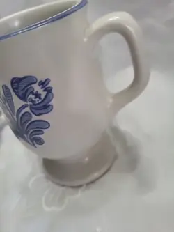 WHITE VTG