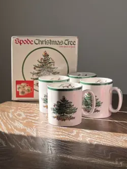4 VINTAGE SPODE CHRISTMAS TREE TOM & JERRY MUGS  MADE IN ENGLAND ORIGINAL BOX