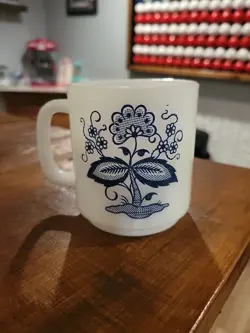 VINTAGE BLUE FLORAL GLASBAKE MILK GLASS MUG COFFEE TEA CUP MADE IN USA