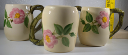 GRAND MUGS IN