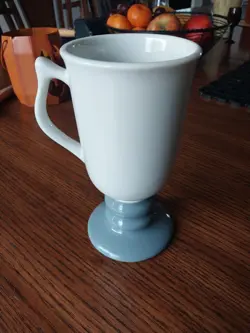 WITH GRAY PEDESTAL