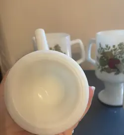 MILK GLASS 10