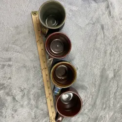 MUGS ARTIST