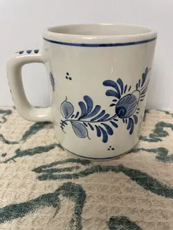CERAMIC HAND
