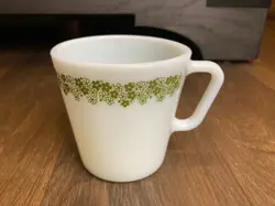 GREEN FLORAL DAISY