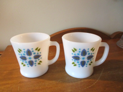 GLASS MUGS W/D