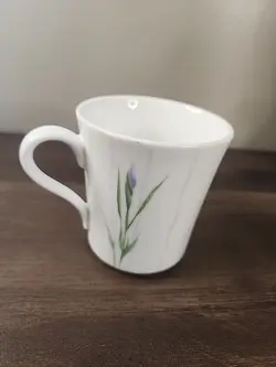 VINTAGE CORNING WARE CORELLE SHADOW IRIS FLORAL COFFEE MUG TEA CUP
