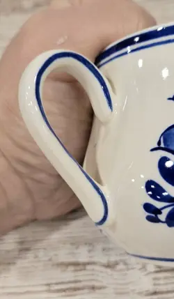 BLUE WHITE COFFEE