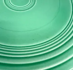 MEDIUM GREEN