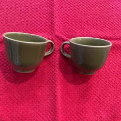 2 TURF GREEN FIESTA IRONSTONE HTF VTG HOMER LAUGHLIN TEACUPS