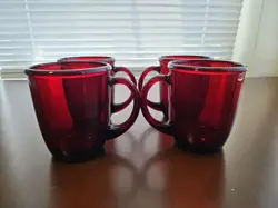 CUPS WITH HANDLES