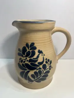 VINTAGE PFALTZGRAFF FOLK ART BLUE BIRDS 2 1/2 QUART PITCHER MADE IN USA! 1083