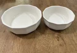 2 VINTAGE PFALTZGRAFF  HERITAGE WHITE BOWLS  7 SERVING BOWL 5.5CEREAL BOWL