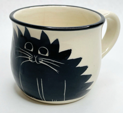 VTG KAREN DONLEAVY KD POTTERY HAND PAINTED FAT BLACK CAT SMILING 8 OZ COFFEE MUG