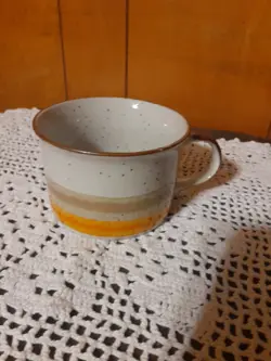 CUP ORANGE BROWN