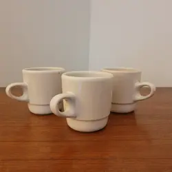 CUPS MUGS POTTERY