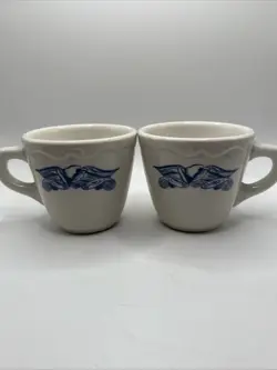 VINTAGE SYRACUSE CHINA RESTAURANT WARE COFFEE CUPS WITH BLUE LIBERTY EAGLE
