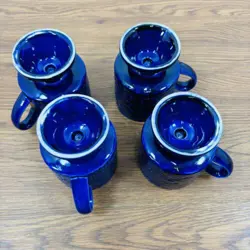 MUGS GLAZED