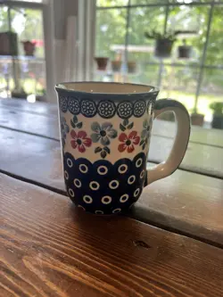 RED FLORAL COFFEE