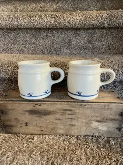 SET OF 2 VINTAGE ROSEVILLE USA OHIO POTTERY FRIENDSHIP BLUE CREAM COFFEE MUG CUP