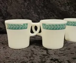 LEAF MILK GLASS