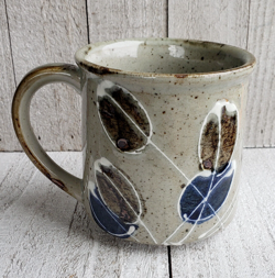 FLOWERS STONEWARE SPECKLED