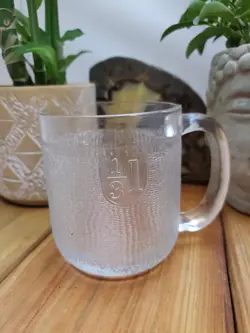 GLASS MUG OIVA