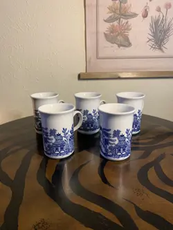 COFFEE/CHOCOLATE MUGS ENGLAND