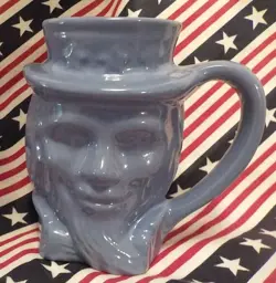 COLONIAL BLUE