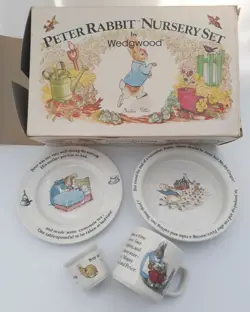 VTG WEDGWOOD BEATRIX POTTER PETER RABBIT 4 PC NURSERY DISH SET IN BOX PLATE MUG