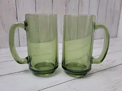 PRESSED GLASS AVOCADO