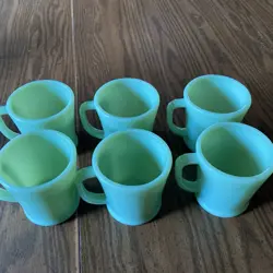 GLASS GREEN HANDLE