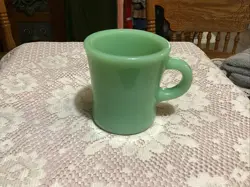 JADEITE MUG C