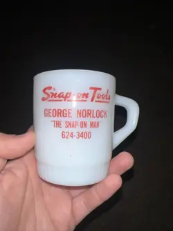 VINTAGE ANCHOR HOCKING FIRE KING SNAP-ON TOOLS COFFEE MUG THE SNAP ON MAN