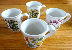 4 VINTAGE PORTMEIRION BELL SHAPED FOOTED COFFEE MUGS - BOTANIC GARDEN PATTERN