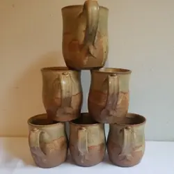 VTG HAND THROWN POTTERY MUGS FISH TAIL THUMB REST  SET 6 SIGNED STONEWARE
