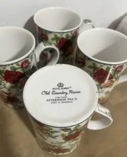 II MUGS COTTAGECORE