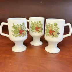 3 VINTAGE CORNING WARE SPICE OF LIFE WHITE MILK GLASS PEDESTAL MUG X CONDITION!